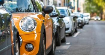 Deutsche Umwelthilfe kämpft gegen zunehmende Autos in Städten und fordert Ende des kostenlosen (Foto: AdobeStock -  bilanol 169933112)
