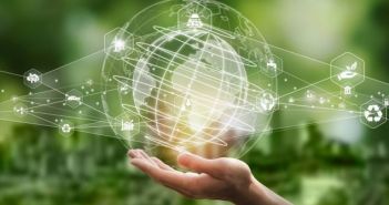 Nur acht Kapitalverwaltungsgesellschaften erhalten höchste (Foto: AdobeStock - Wanan 621510260)