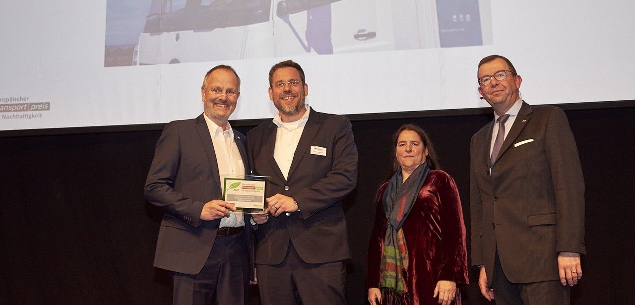 ECOOLTEC TM182 gewinnt Europäischen Transportpreis für Nachhaltigkeit (Foto: Huss-Verlag)