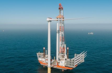 RWE installiert Offshore-Windturbine mit CO2-reduziertem Stahl­turm und recycelbaren (Foto: RWE. Niklas Marc)